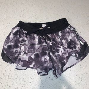 Lululemon marble like workout shorts